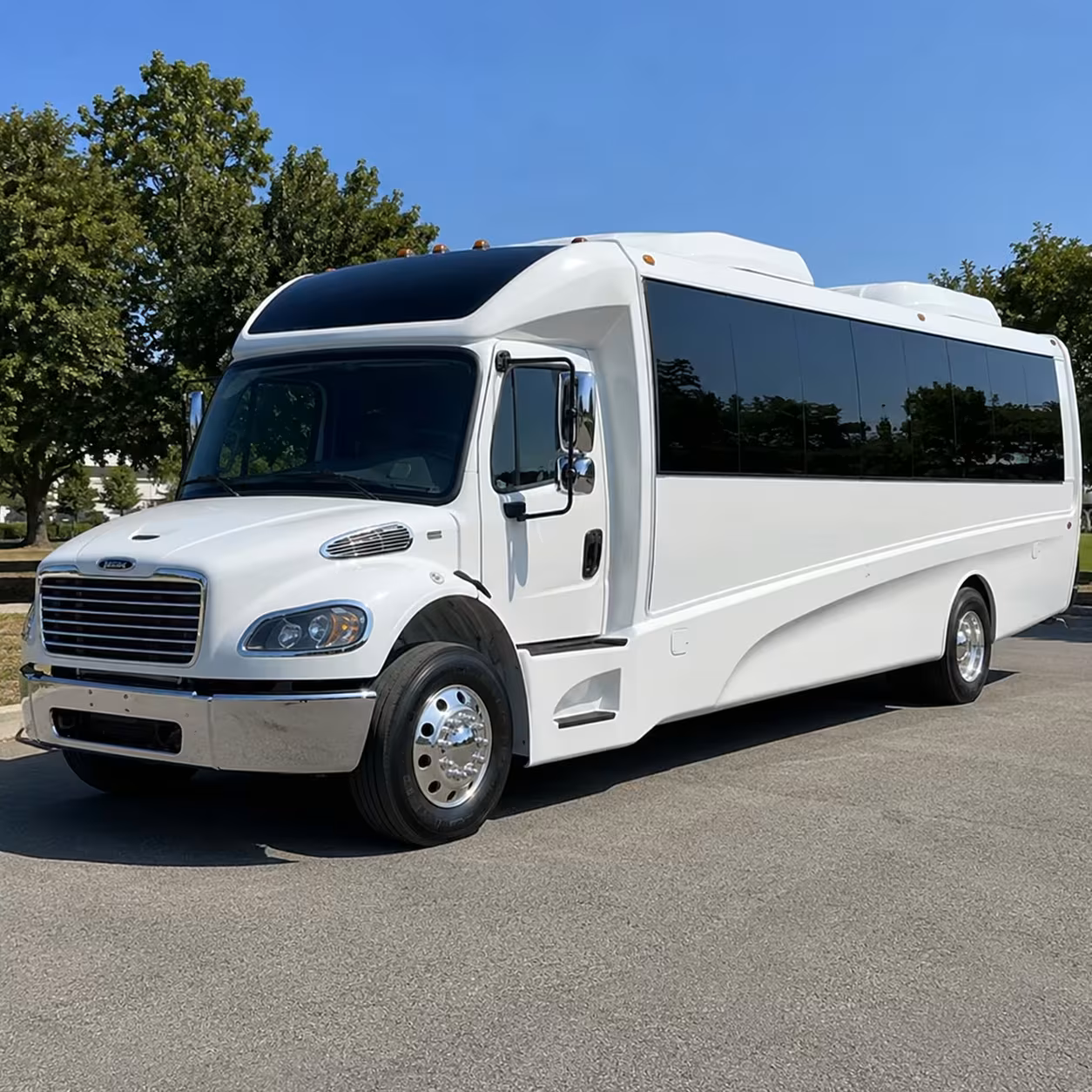 accessible minibus rentals for newton senior ministry outings
