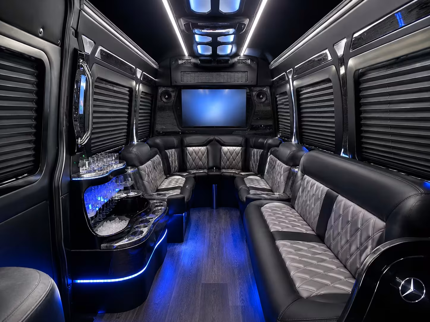 newton airport transfer shuttle bus services